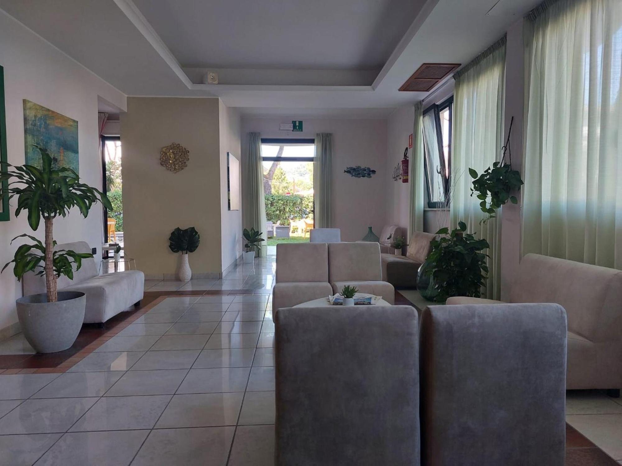 Hotel Marebello Tortoreto Esterno foto