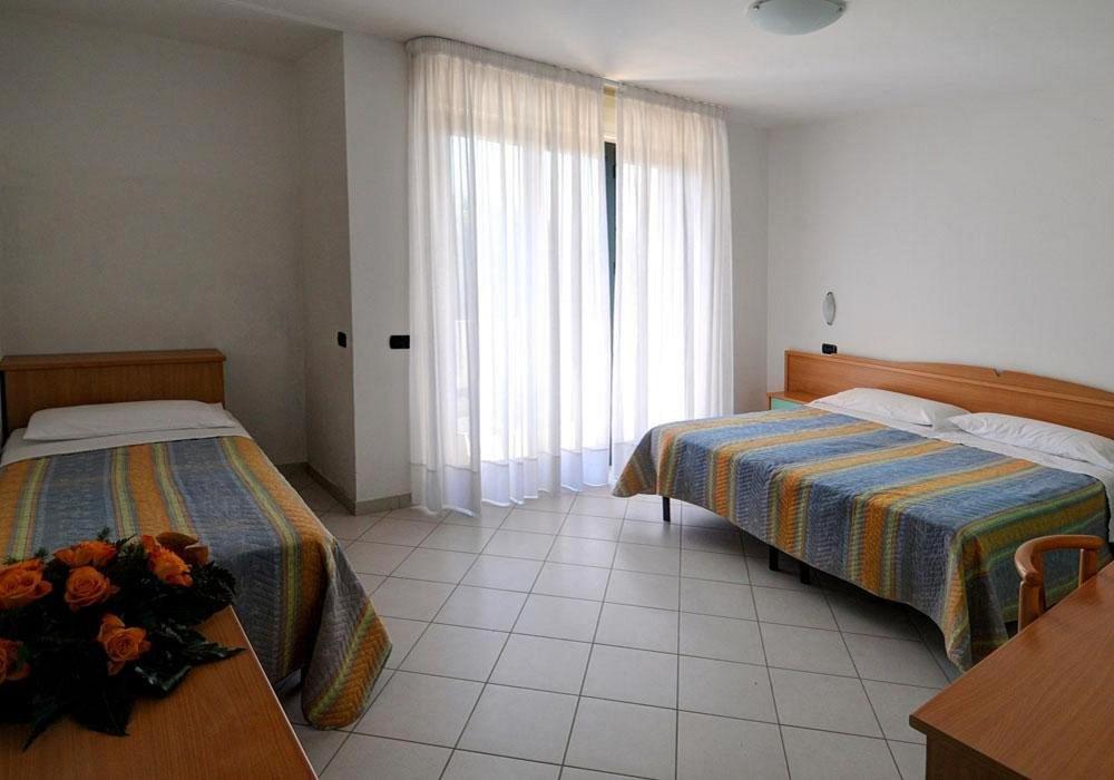 Hotel Marebello Tortoreto Esterno foto
