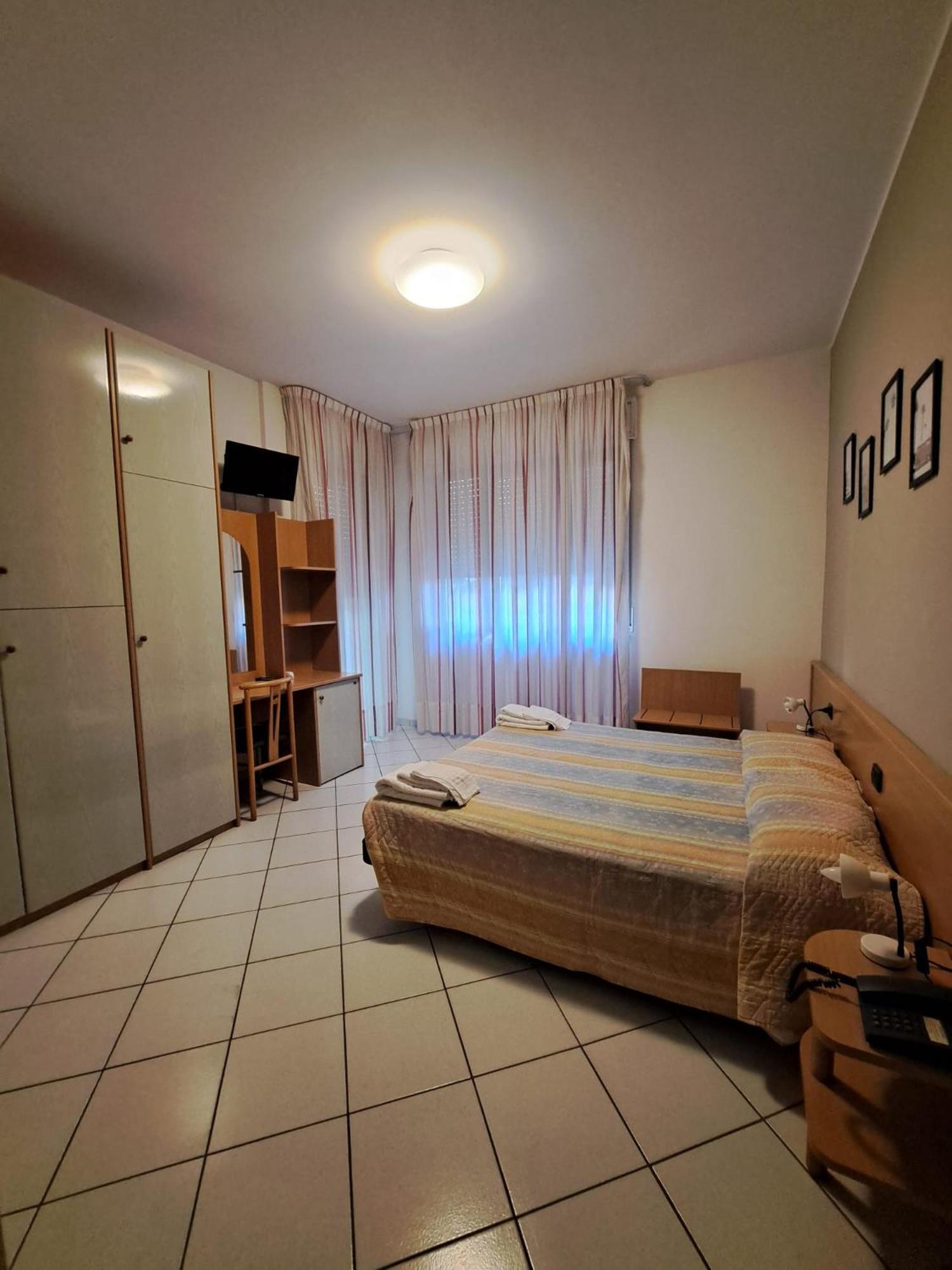 Hotel Marebello Tortoreto Esterno foto