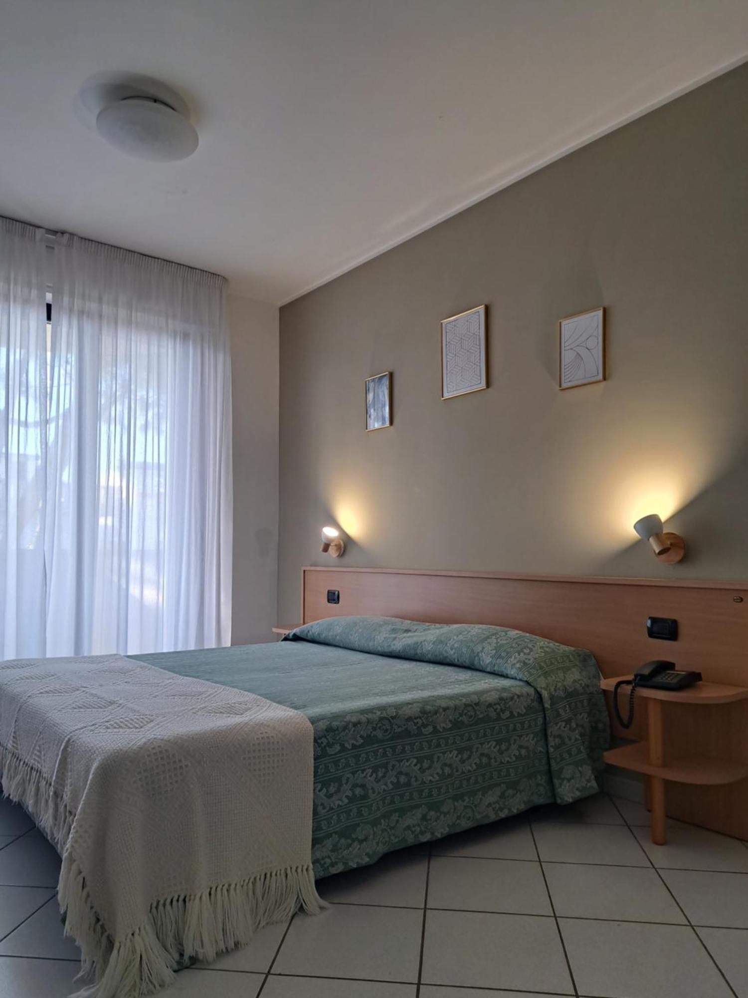Hotel Marebello Tortoreto Esterno foto